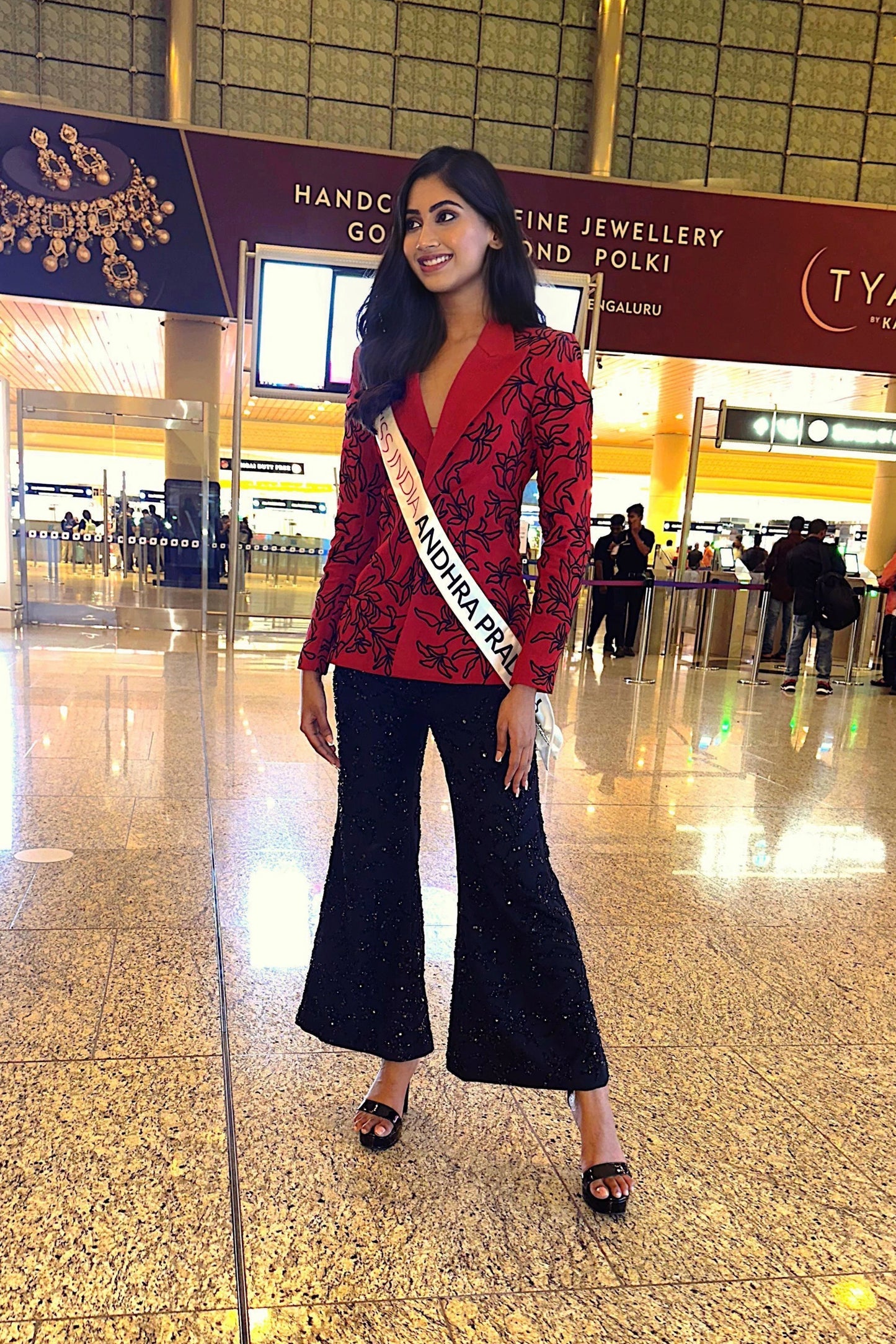 Gomathy Reddy in Modo Caldo red embroidered blazer and black embellished boot-cut pants for Femina Miss India